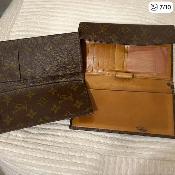 Louis Vuitton Brown Monogram Wallet with Checkbook - Picture 5 of 8